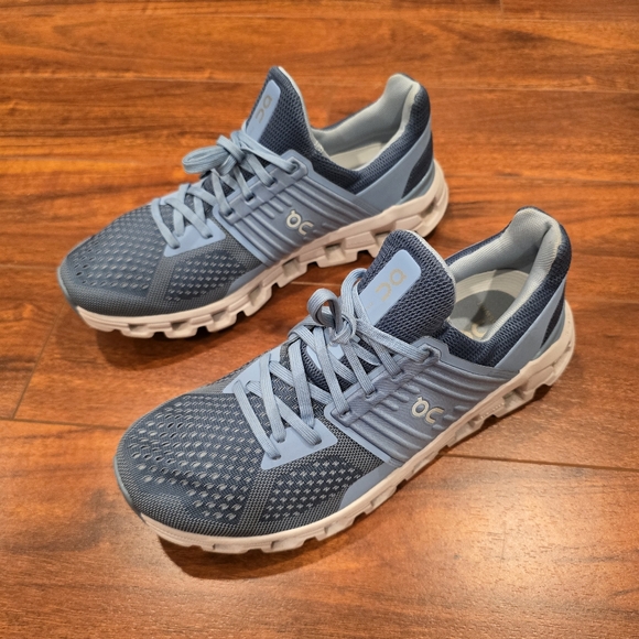 ON RUNNING Cloudswift Women's Size 10 Lake/Sky - Picture 1 of 13